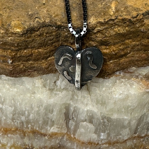 Vintage/Artisan Crafted Pendant & Chain - Stamped Sterling - Picture 6 of 9